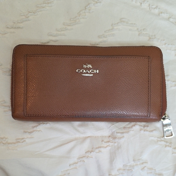 Coach Brown and Tan Accordian Wallet - Picture 1 of 11